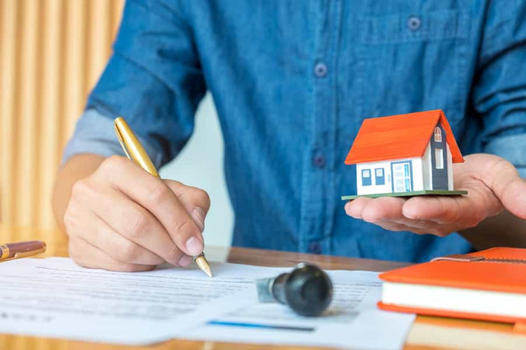 How Melbourne Conveyancers Can Ensure Smooth Property Deals?
